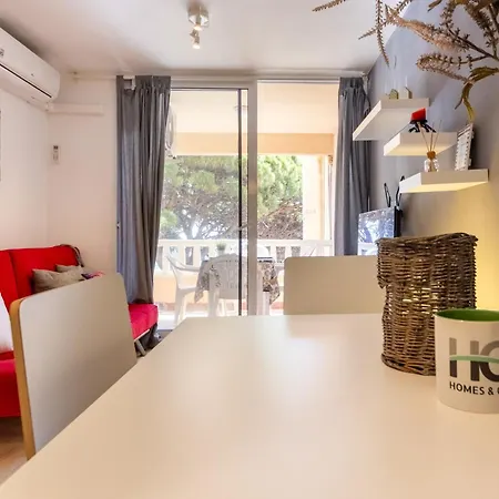 Homes & Go Gudrum La Pineda Exterior photo
